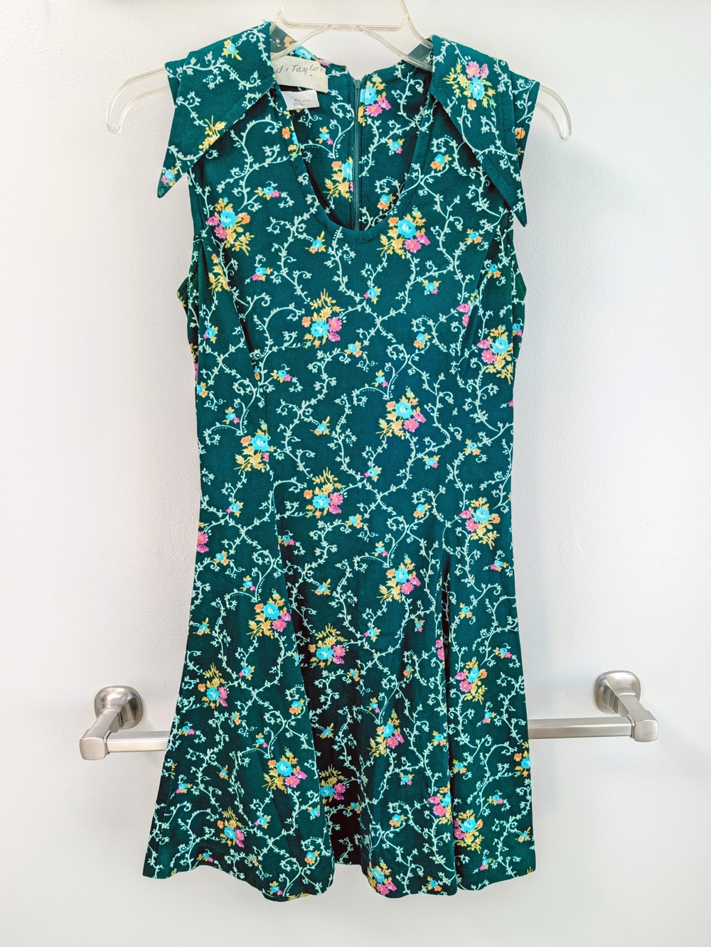 1970's Vintage Lord & Taylor Green Floral Mini Dress - Small
